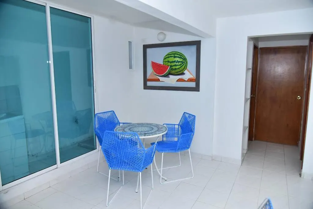 Modern 2Br Apartment Walking Distance From Airport Cartagena