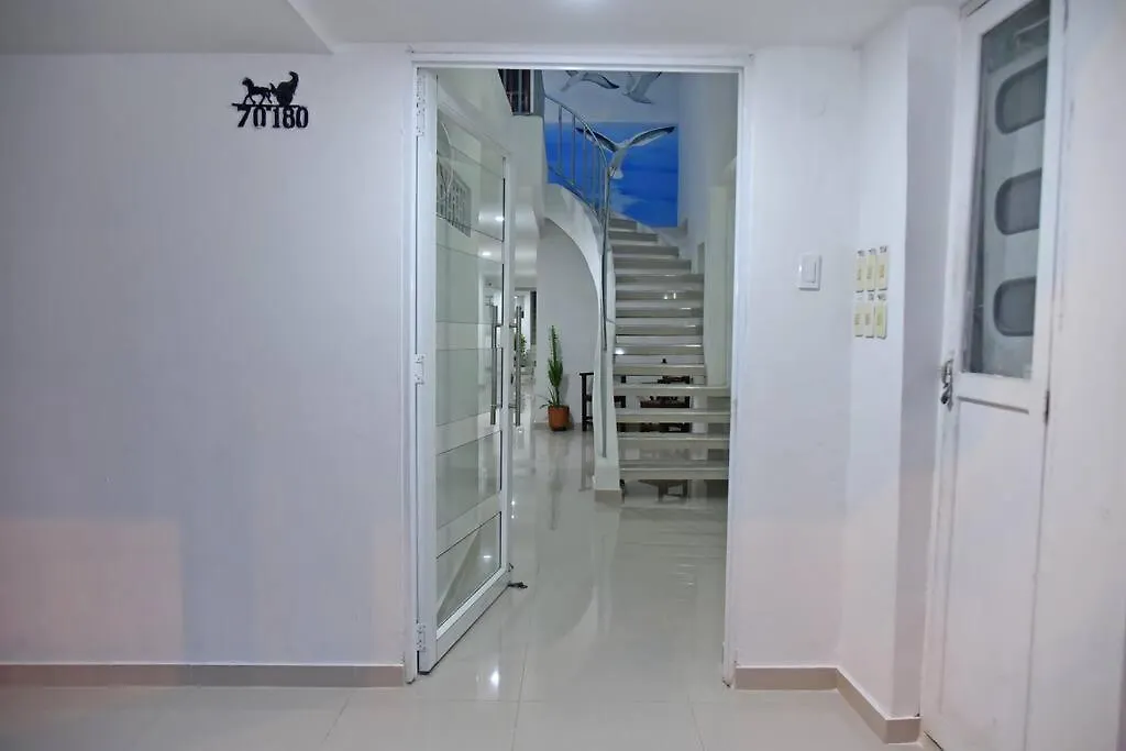Modern 2Br Apartment Walking Distance From Airport Cartagena Colombia