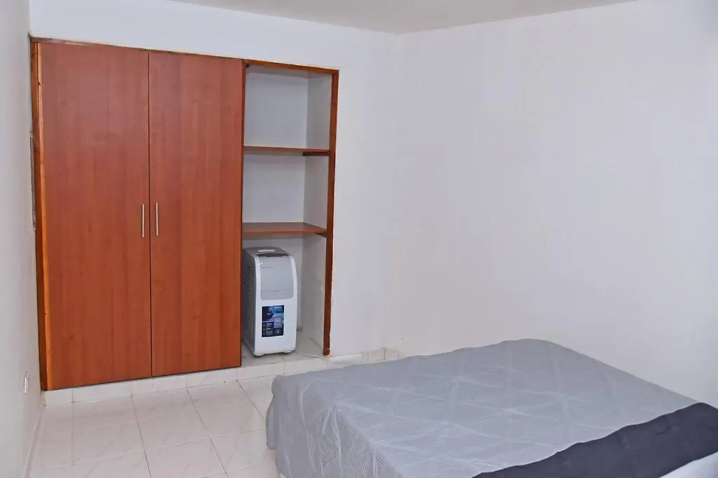 Modern 2Br Apartment Walking Distance From Airport Cartagena 0*,